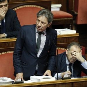Al voto la nuova legge sulle demolizioni. E scatta l'allarme: "Si rischia l'abusivismo legalizzato"