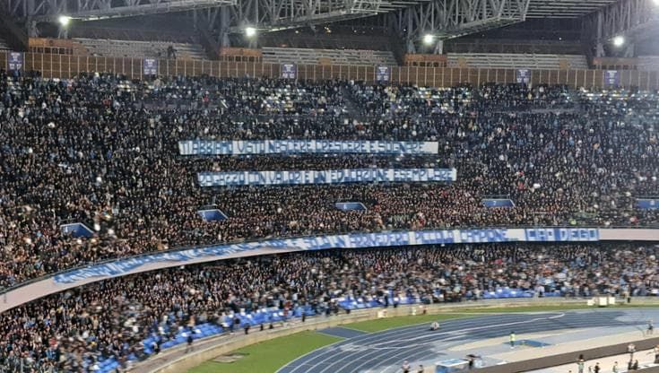Napoli-Milan nel ricordo di Diego De Vivo: striscione in curva e un minuto di silenzio