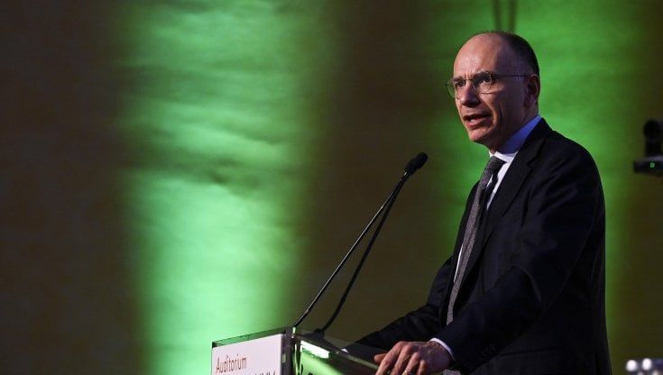 Letta, l'ultimo discorso da segretario: "Ora serve un nuovo partito, tengo per me amarezze e ingenerosità"
