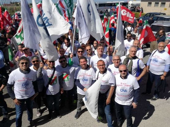 Ragusa-Catania, auto e tir in corteo per protesta: "Sbloccate il raddoppio della strada"
