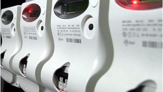 Bollette luce e gas sempre più care: nel 2018, 1200 euro l’anno per famiglia