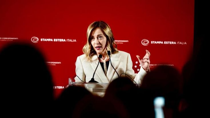 Meloni, l’arroganza che nuoce alla politica