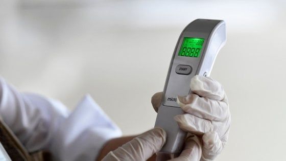 Coronavirus, il piano per la Sanità. Raddoppio dei posti letto e caserme mobilitate