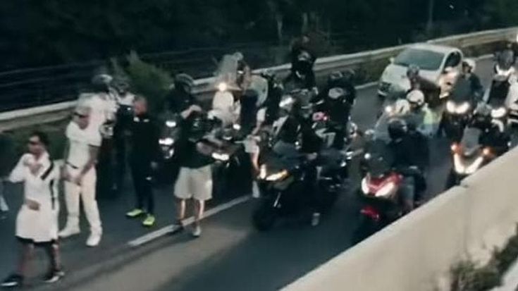 Rapper bloccano la Milano-Meda per un video. Lega all'attacco, la replica: “Odio razziale”