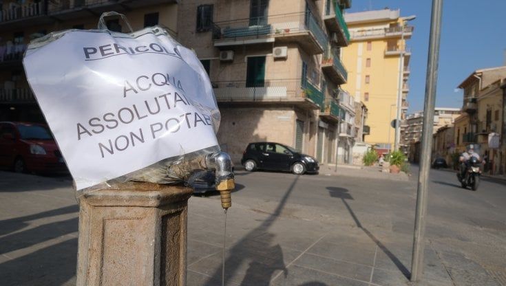 Noce, la grande sete dal 2 agosto: “Esasperati senz’acqua potabile”