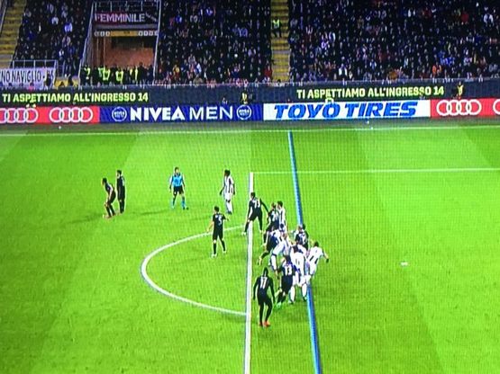 Milan-Juve, il gol annullato a Pjanic: era regolare