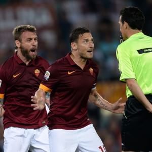 Totti si riprende la Roma. E ora il derby per la Champions