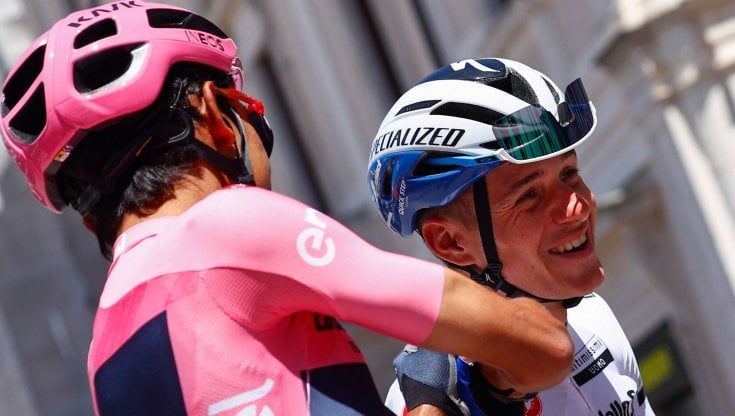 Ciclismo, Giro d'Italia: Bernal vs Evenepoel, sfida sullo sterrato: "Montalcino snodo fondamentale"
