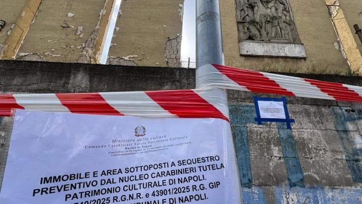 Napoli, Sferisterio: pericolo di crolli, arrivano i sigilli