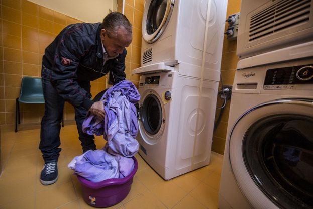 Roma, San Gallicano: la lavanderia del Papa per i poveri