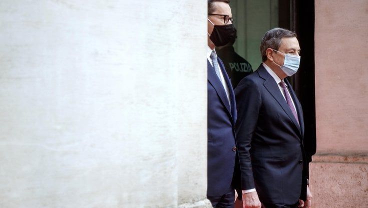 Il Cdm "libera" 3,3 miliardi. Arriva un altro miliardo per le bollette. Più risorse su Bonus e scuola 