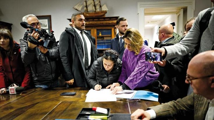 Domenico, nelle chat tra i medici la verità sull’anticipo fatale: c’è una settima indagata
