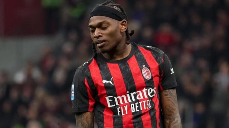 Leao ha chiesto scusa, ma ora il suo futuro al Milan è in bilico