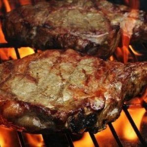 Addio carne, mai così poca sulle tavole degli italiani negli ultimi 15 anni