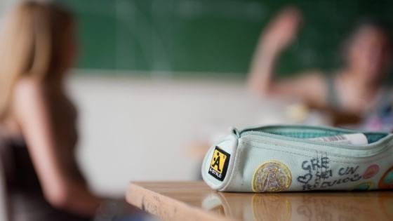 Niente scuola per la figlia, denunciata coppia di seguaci di "Io sono"