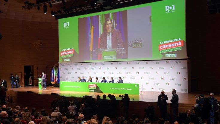 Pd, undici campani in direzione nazionale. E per la segreteria regionale si rafforza l'ipotesi commissario