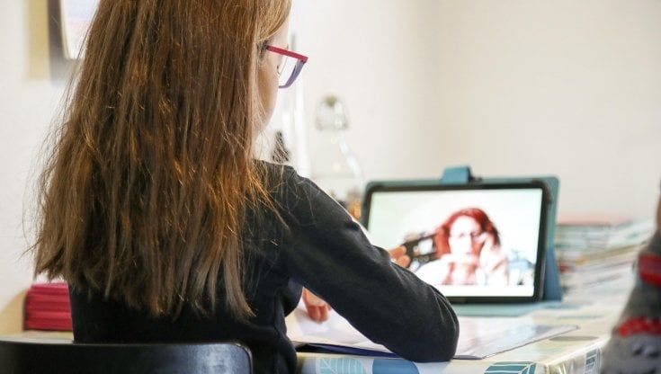 Da lunedì mezzo Piemonte in Dad totale: scuole chiuse in 260 Comuni del Torinese, si salva il capoluogo