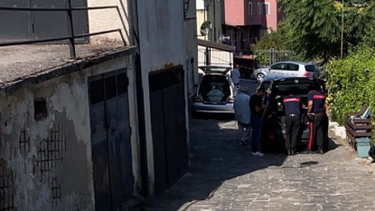 Potenza, donna uccisa in casa: arrestato il figlio 31enne, ha confessato. Il delitto dopo una lite