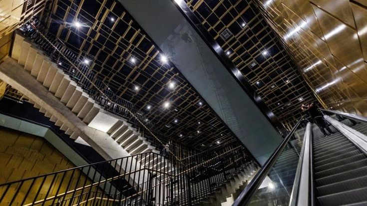 Prossima fermata museo, a Roma prendere la metro è un tuffo nella storia