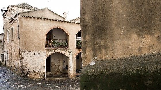In Sardegna, un'estate diversa. Sulle orme di Grazia Deledda
