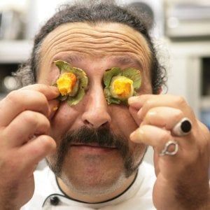 Catania, arrestato lo chef star della tv che preparava piatti alla marijuana