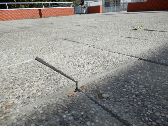 Empoli, il percorso a ostacoli per raggiungere la scuola