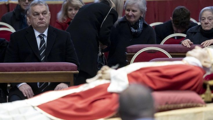 Funerali di Benedetto XVI, Meloni vedrà prima i leader sovranisti e poi Scholz