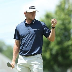 Golf, Travelers Championship: Hughes leader con un giro perfetto
