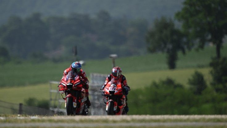 MotoGp: al Mugello prima fila tutta italiana, Di Giannantonio in pole davanti a Bezzecchi e Marini