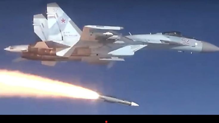 Il record del caccia russo: abbatte un jet ucraino a 190 chilometri di distanza