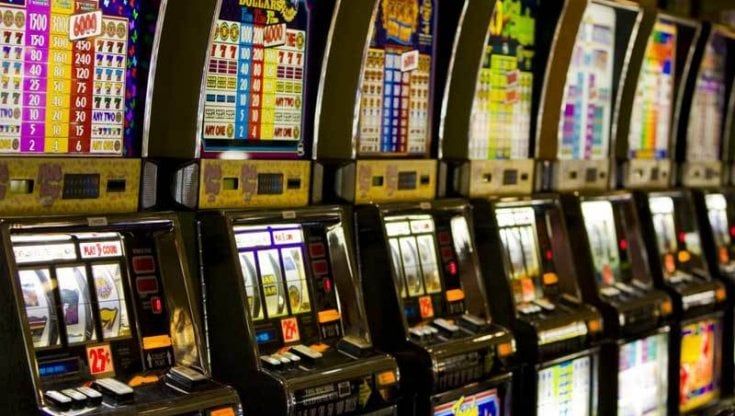 Gioco d'azzardo, dopo il Covid torna a crescere la dipendenza in Emilia-Romagna