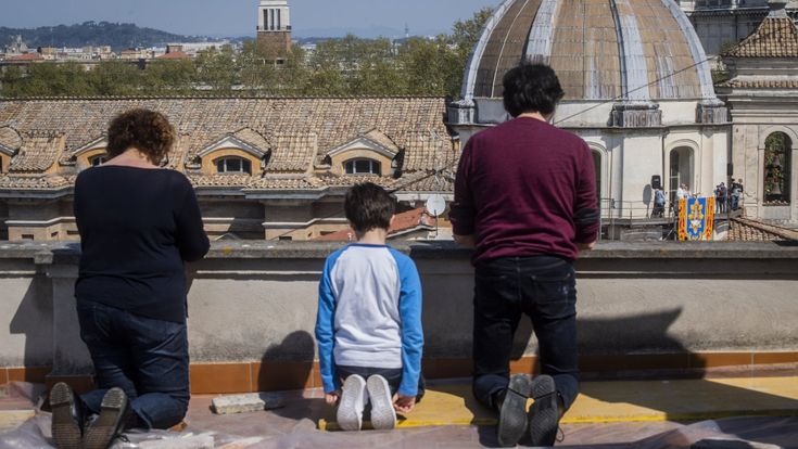 Piano Cei per il ritorno a messa. Ma il governo prende tempo
