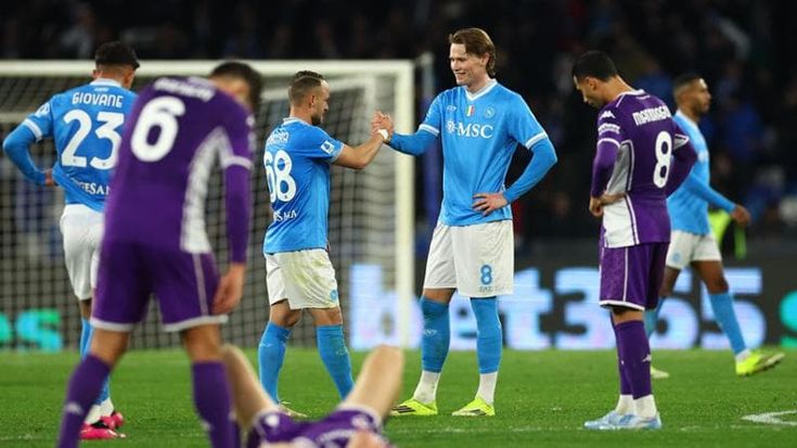 A Napoli una squadra confusa. Fiorentina, un’altra sconfitta (2-1) la classifica fa sempre paura