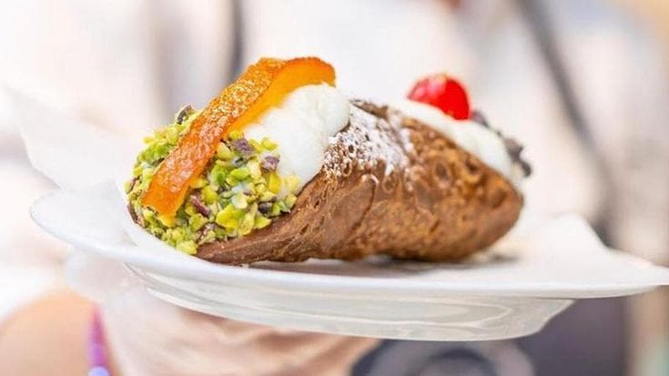 Da Expo al mondo: come il cannolo siciliano è diventato un format imprenditoriale