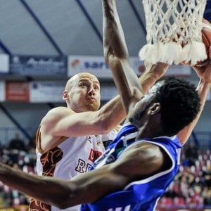 Basket, Champions: disastro Venezia in Russia, Varese vince ancora