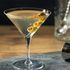 Ecco come le signore londinesi diffondono la moda del Dirty Martini