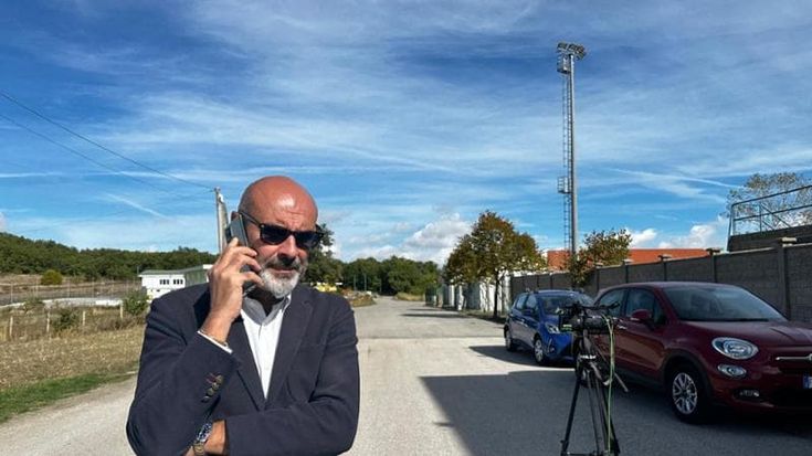 Famiglia nel bosco, i bimbi tornano nel casolare di Palmoli. Il padre Nathan: “Il giorno più bello”