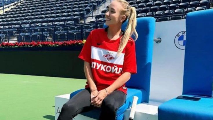 Indian Wells, per Popatova "avvertimento formale": dalla tennista sostegno alla Russia con una maglietta