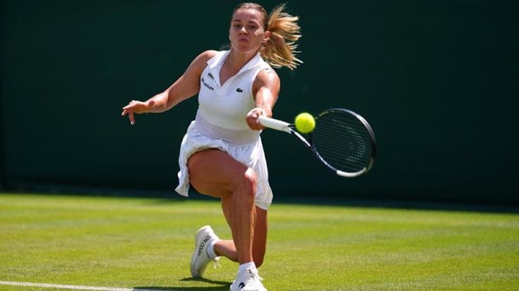 Chwalinska, che sfortuna: si fa male sul match point. È fuori da Wimbledon