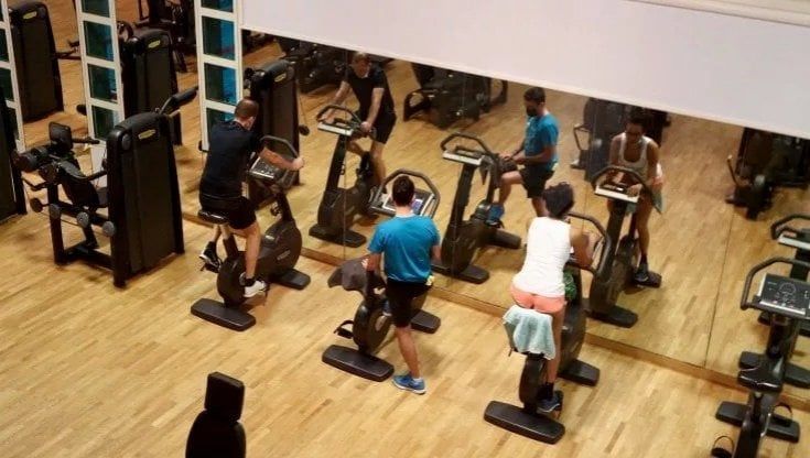 Covid, scoppia focolaio palestra Milano: 10 positivi e un caso di variante indiana