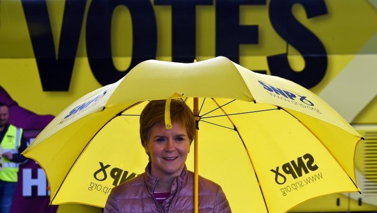 Dalla Scozia al sindaco di Londra, oggi nel Regno Unito si vota per il "Super Giovedì"