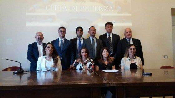 Potenza, la nuova giunta nel rispetto delle quote di genere