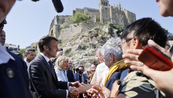 Mont-Saint-Michel, Macron celebra i mille anni dell'abbazia