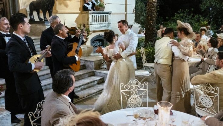 Venezia 78. La Napoli di Sorrentino e Martone, i "Freaks" di Mainetti, tutta l'Italia in Mostra