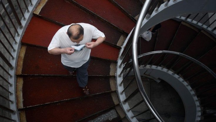 Le Borse di oggi, 16 agosto 2021. La Cina rallenta, frenano industria e consumi. Mercati Ue in rosso, Milano -0,8%