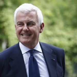 Nomine, la reazione del mercato: vendite su Leonardo
