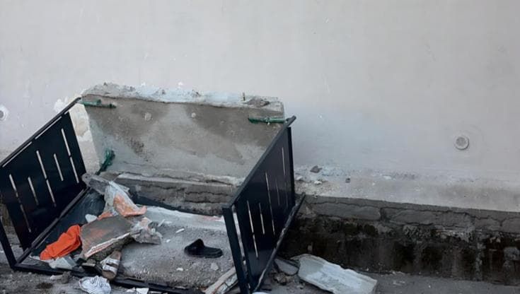 Santa Maria la Carità, cede balcone di un'abitazione in ristrutturazione: quattro persone ferite