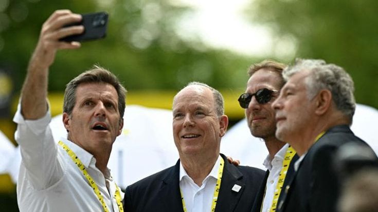 Alberto di Monaco garantisce: “Pogacar farà la Vuelta”. Il via il 22 agosto da Montecarlo