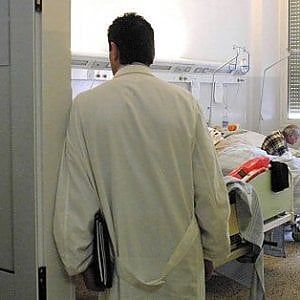 Sanità in Campania, il fallimento che pagano i più deboli