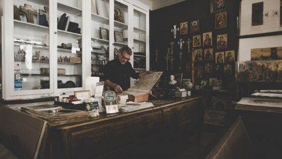 Oliva, così resiste a Parma una bottega d'arte mentre tutto intorno cambia